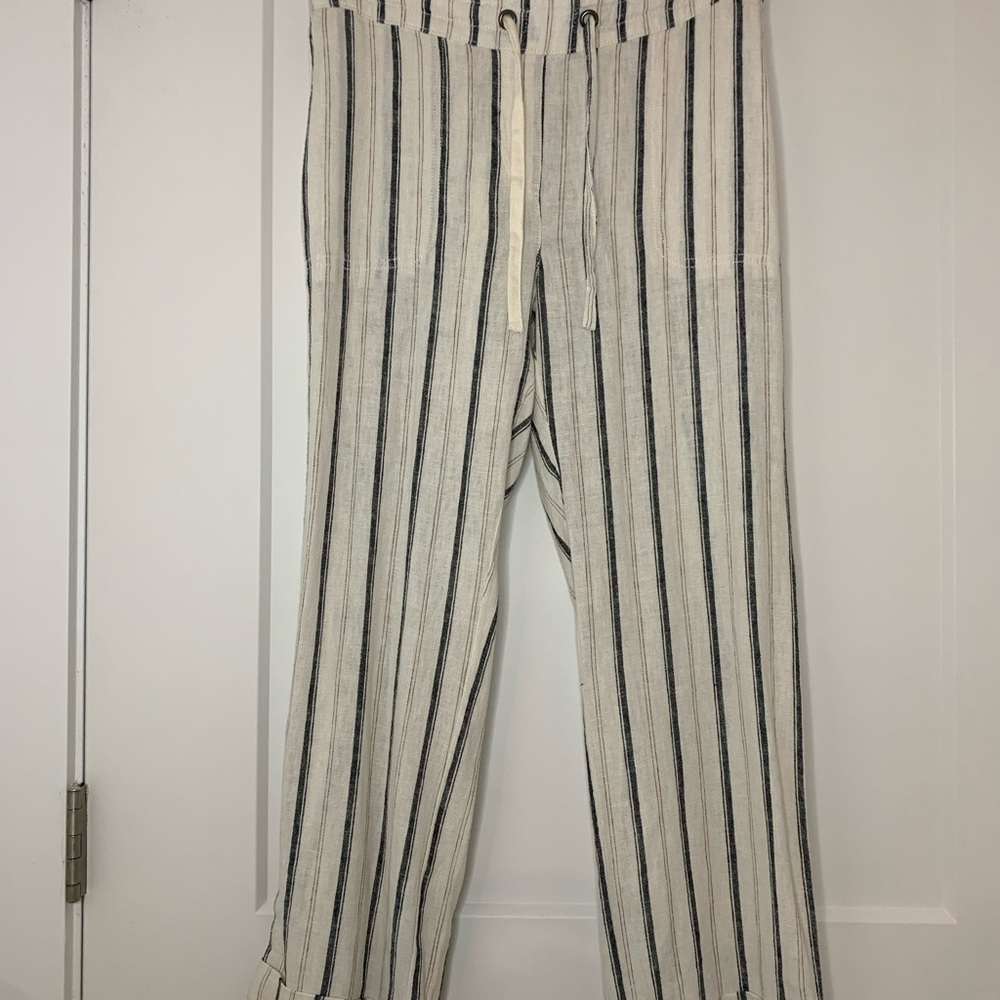 Per Se Cream and Black Striped Pants with Side and Back Pockets Size Small